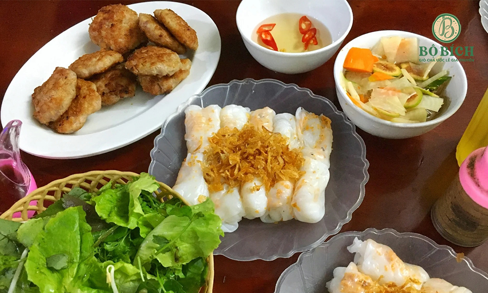 Bánh cuốn chả mực Hạ Long