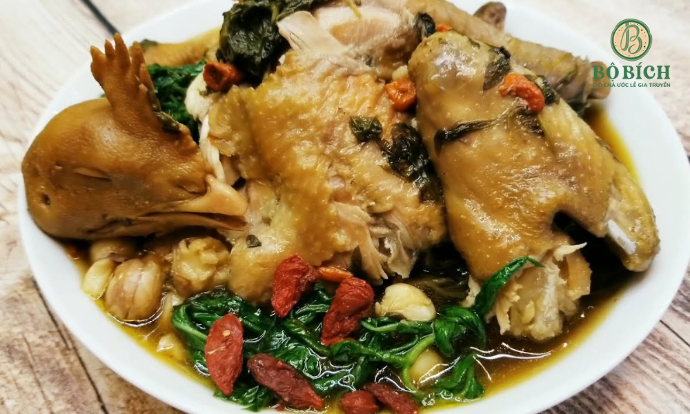 Gà hầm thuốc bắc